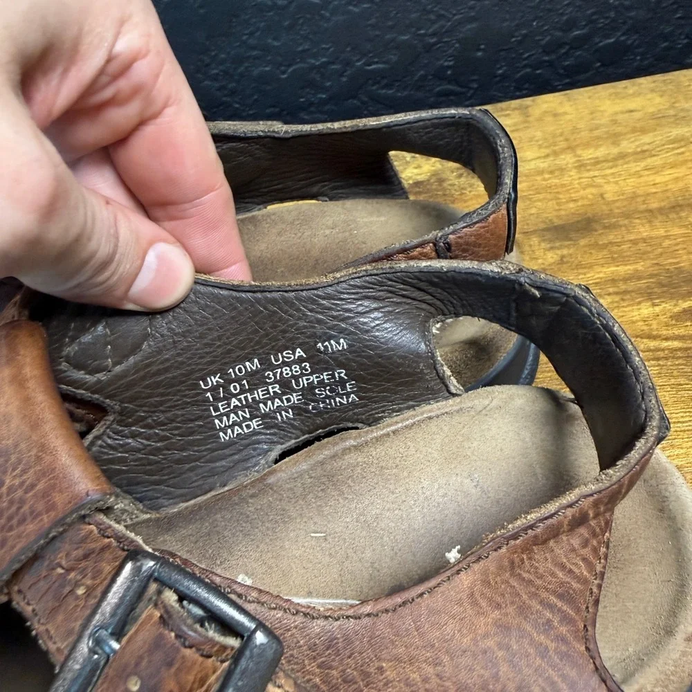 Clarks 37883 Brown Pebbled Leather Fisherman Sandals Mens 11M